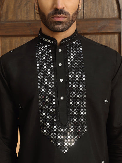 Ethnic Motifs Yoke Design Sequinned Mandarin Collar Kurta
