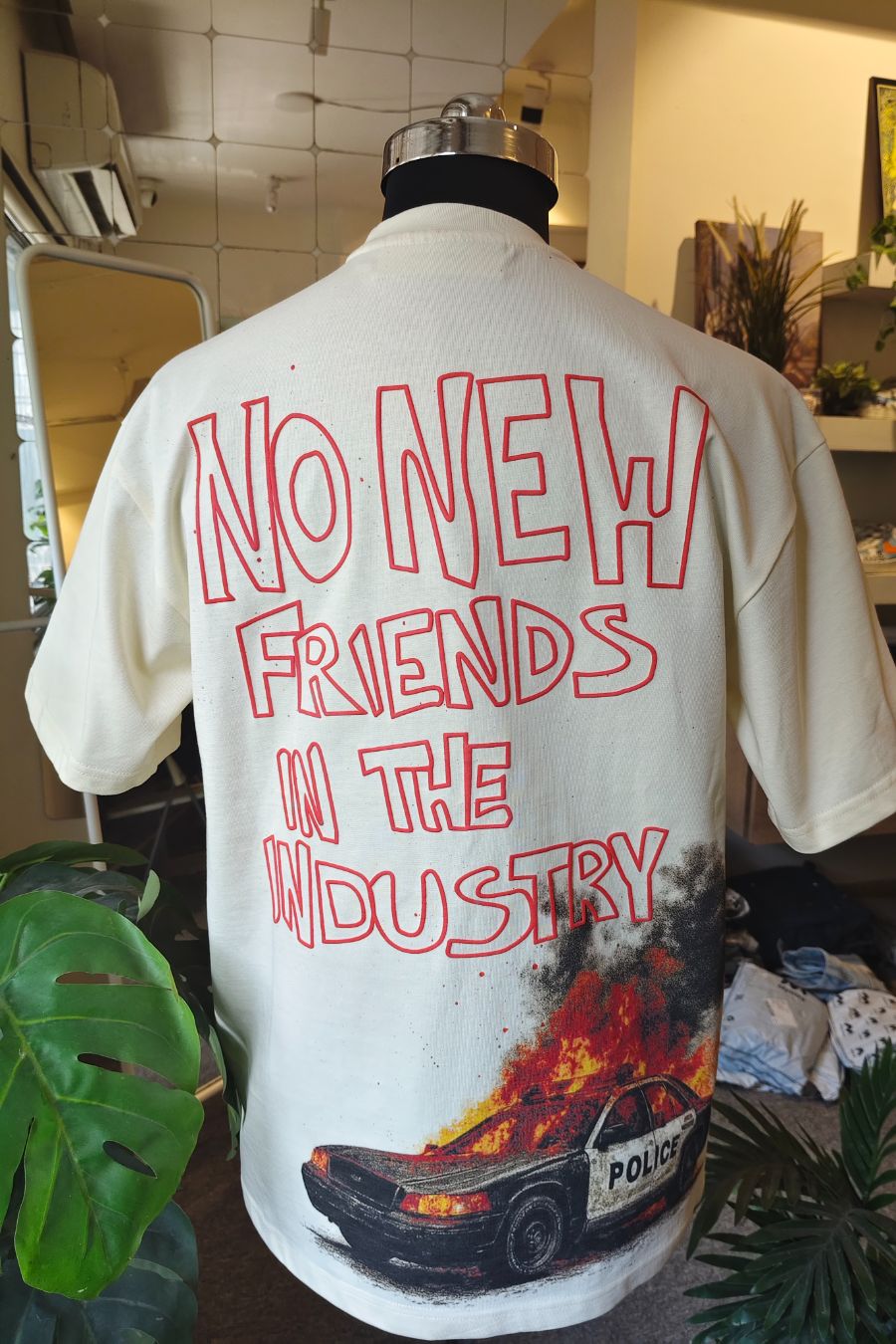 ‘NO NEW FRIENDS’ V1