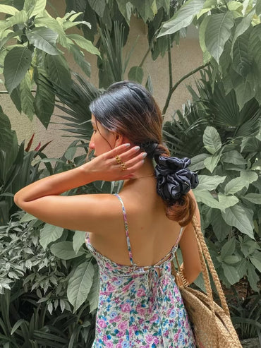 Black Satin Triple Fluff | Nish Hair X Threads by Dinckle