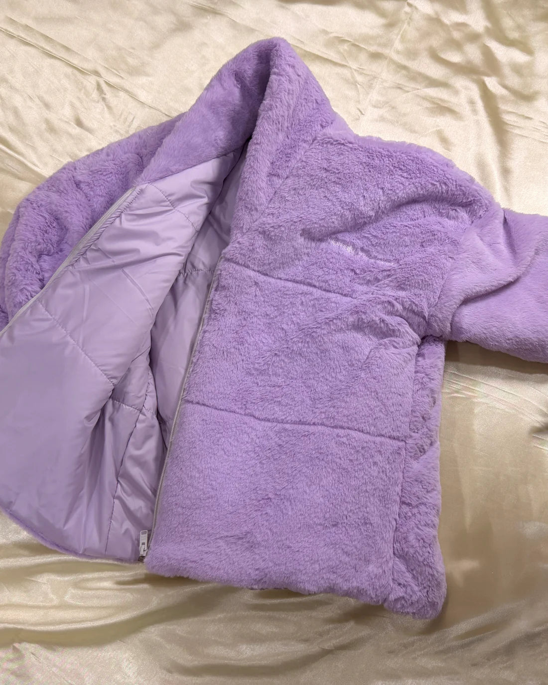 Cushion Cookie Puff Jacket | Esthreall at Broadway