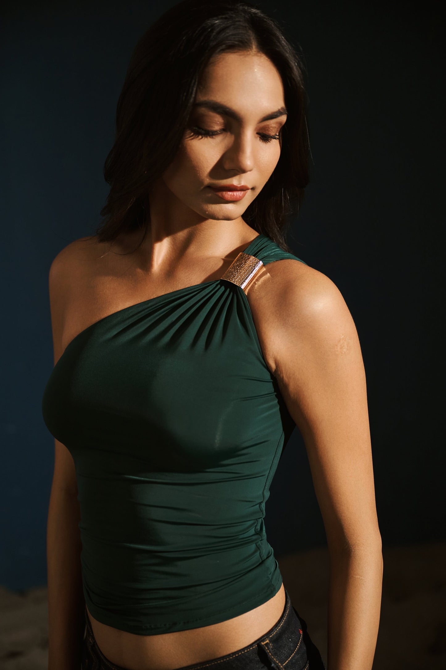 The One-Shoulder Top â€“ Black