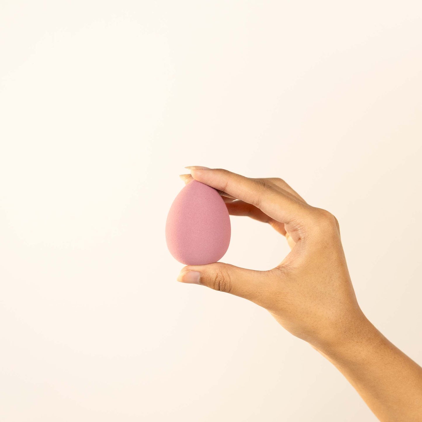Professional Beauty Blender Sponge Makeup Applicator Puffs (Random Color)Pack of 1  JLTBASICSBB001