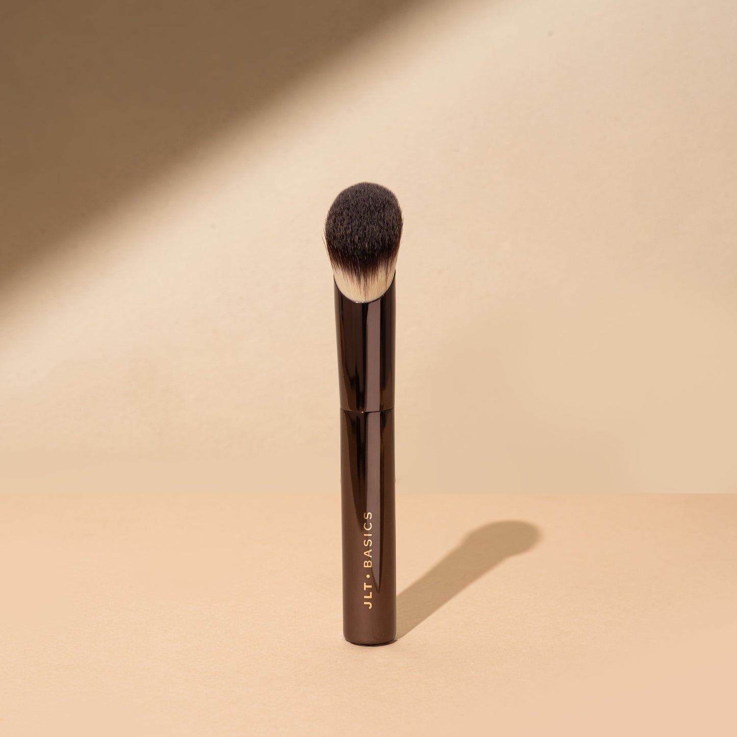 Just Lil Things Foundation_Brush  JLTBASICS B0002