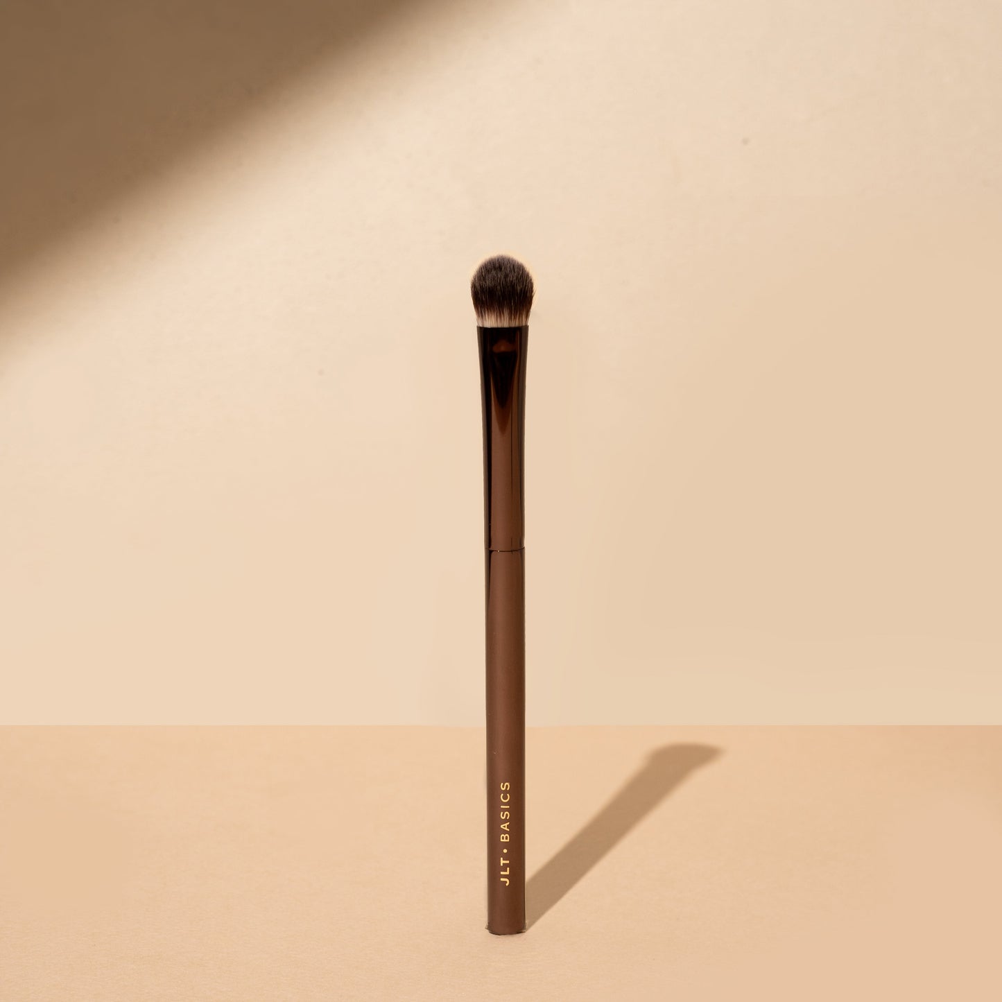 Just Lil Things Eye Shadow Brush JLTBASICS B0008