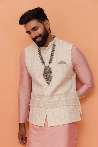Kisah Men's Off-White Short Jacket
