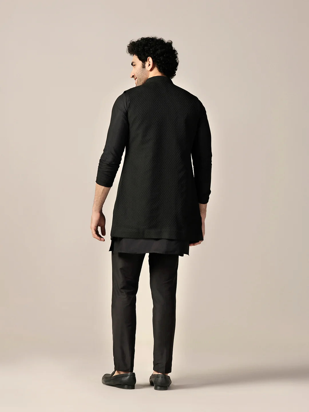 Kisah Men's Black Regular Trouser