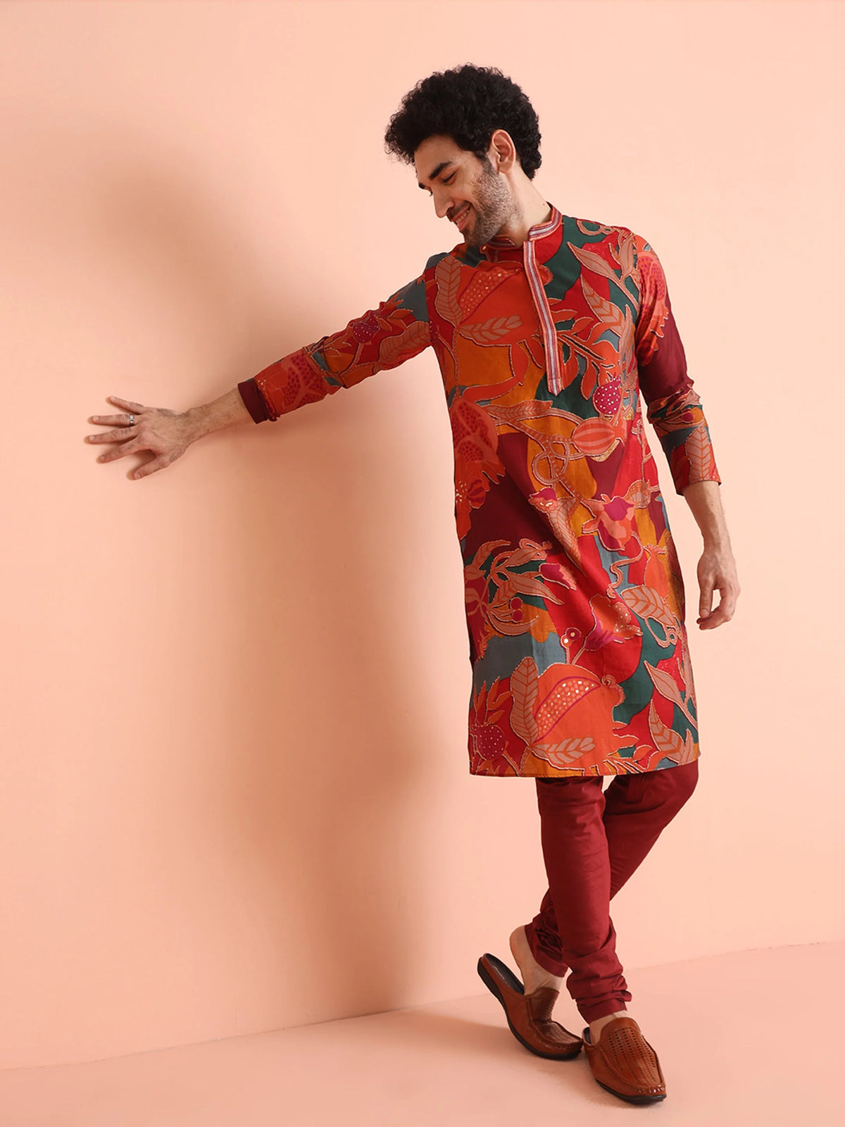 Kisah Men's Maroon-Multicolor Long Kurta