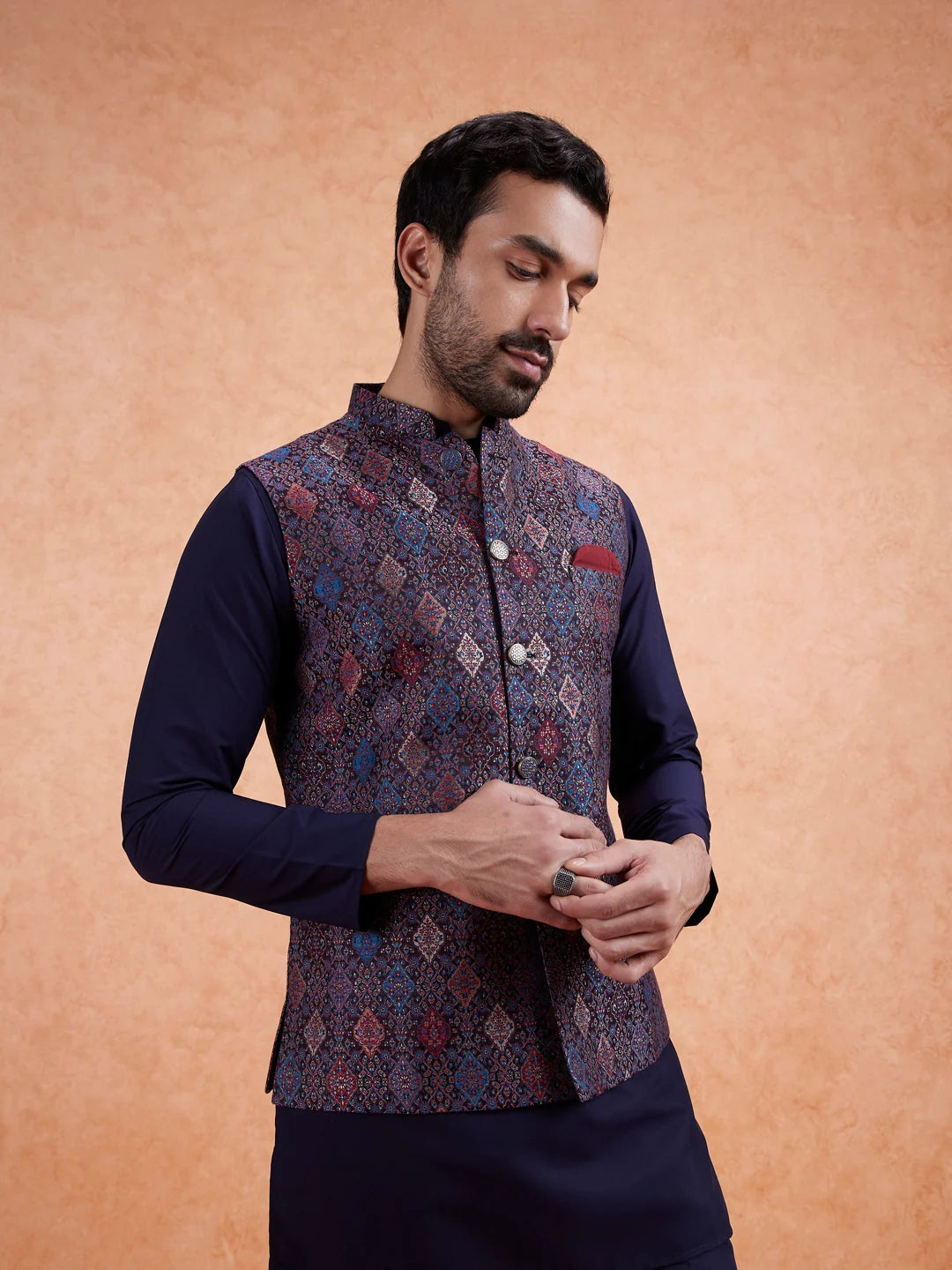 Kisah Men's Blue-Multicolor Short Jacket