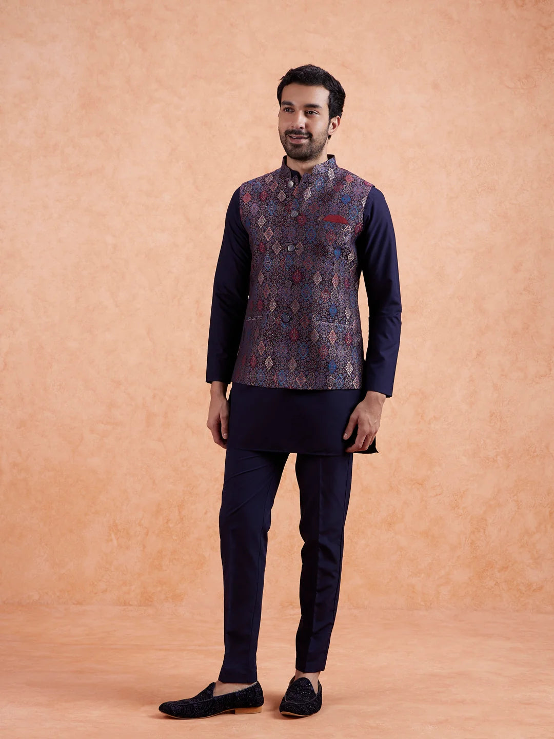 Kisah Men's Blue-Multicolor Short Jacket