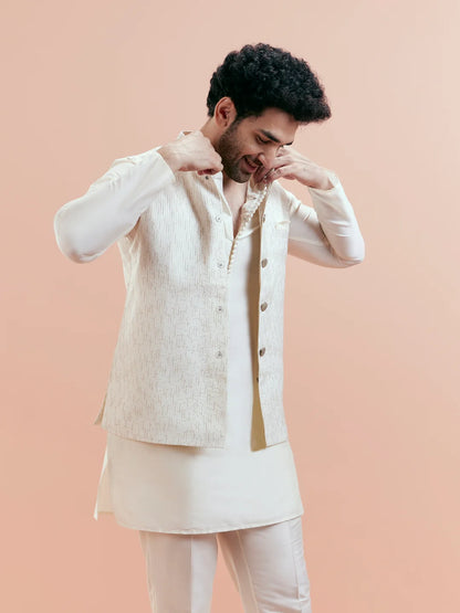 Kisah Men's Off-White Short Jacket