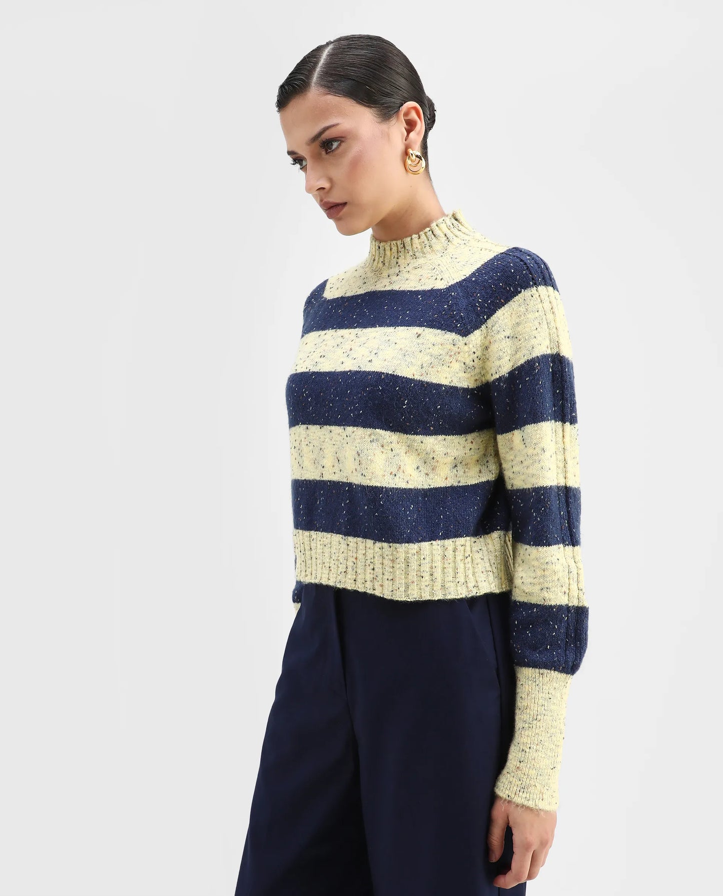 KRIS Womens Sweater | RAREISM at Broadway