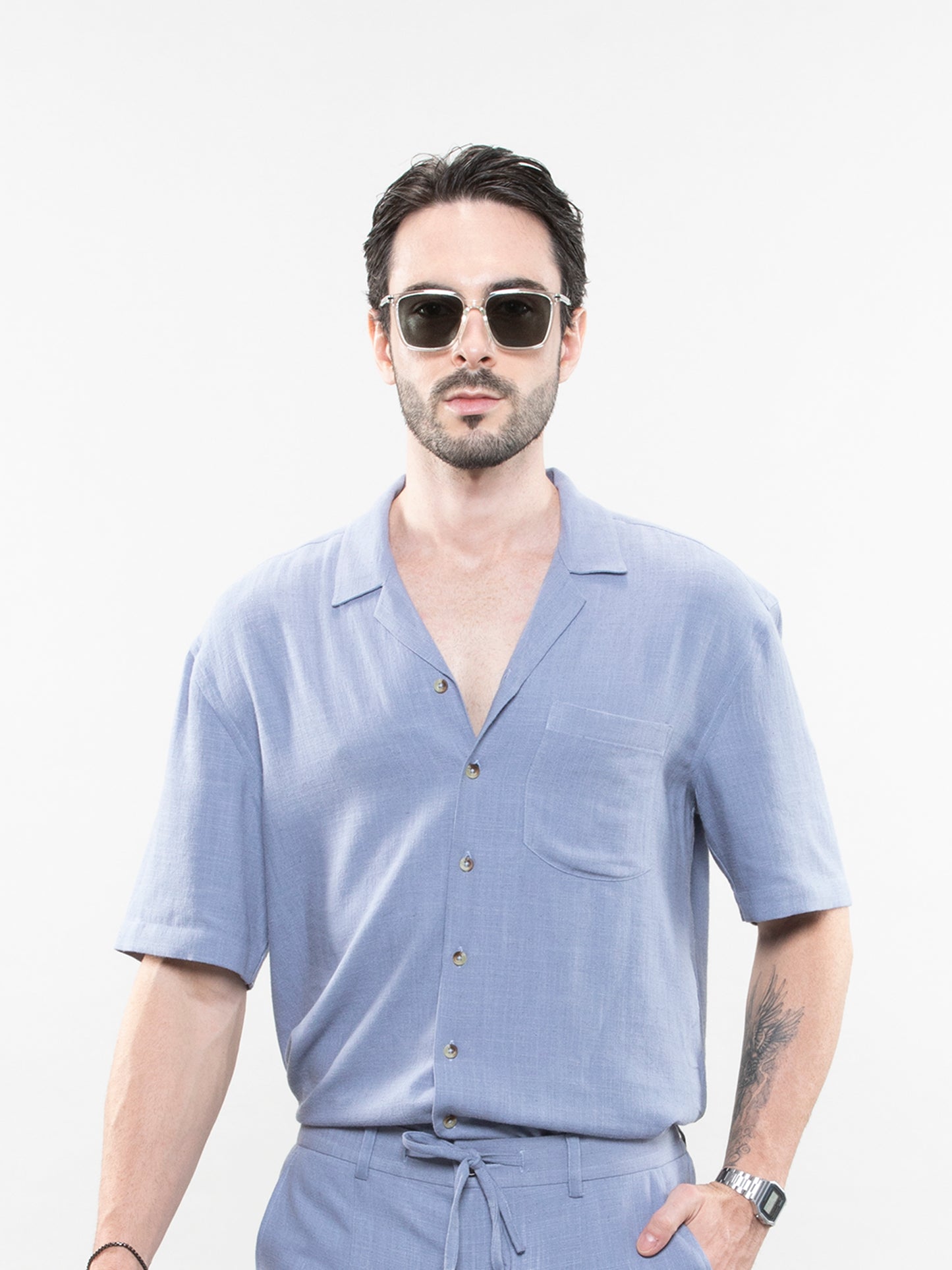 Short-sleeve linen shirt