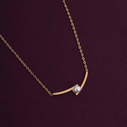 Pearl Pendant Necklace
