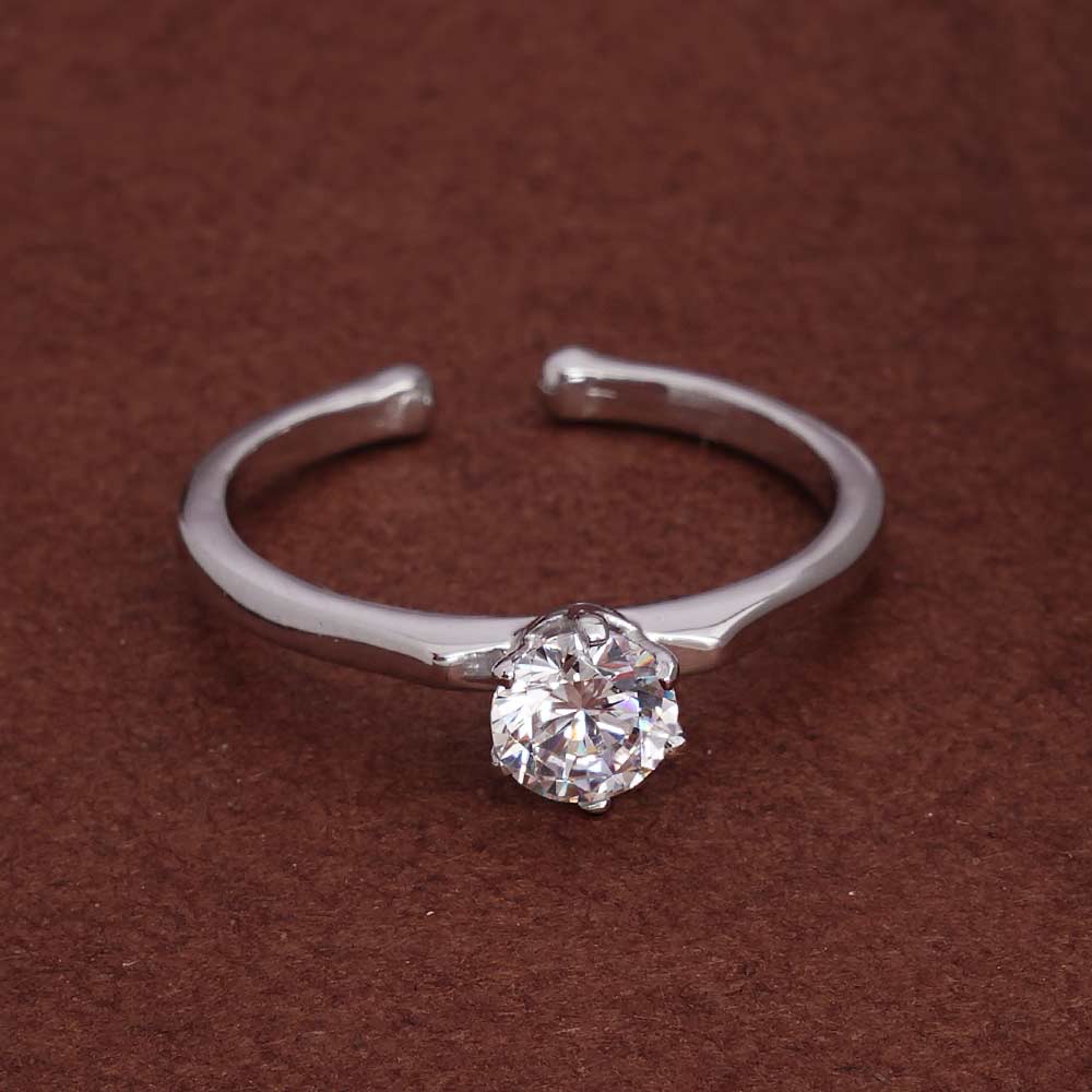Solitaire Beauty 925 Silver Ring