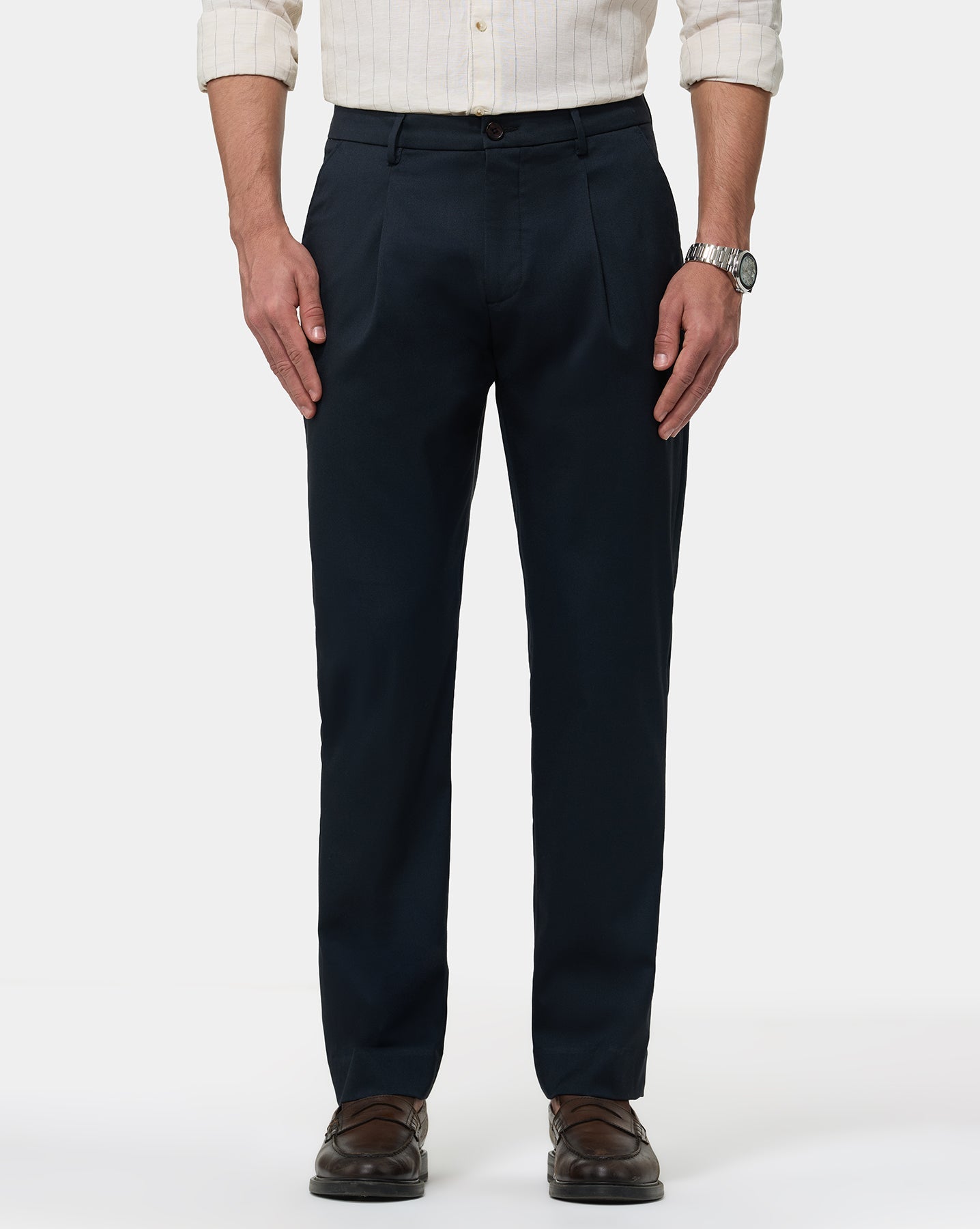 The Inkline Pleated Tailored Pant