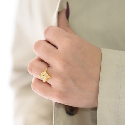 Golden Snowflake Vintage Ring