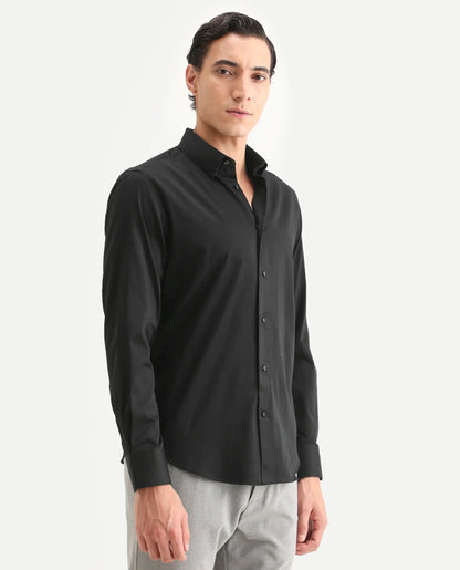 Rare Rabbit Men's Como-27 Black Cotton Blend Fabric Full Sleeve Spread Collar Regular Fit Plain Shirt | Rare Rabbit at Broadway