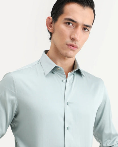 Rare Rabbit Men's Como-27 Dusky Blue Cotton Blend Fabric Full Sleeve Spread Collar Regular Fit Plain Shirt | Rare Rabbit at Broadway