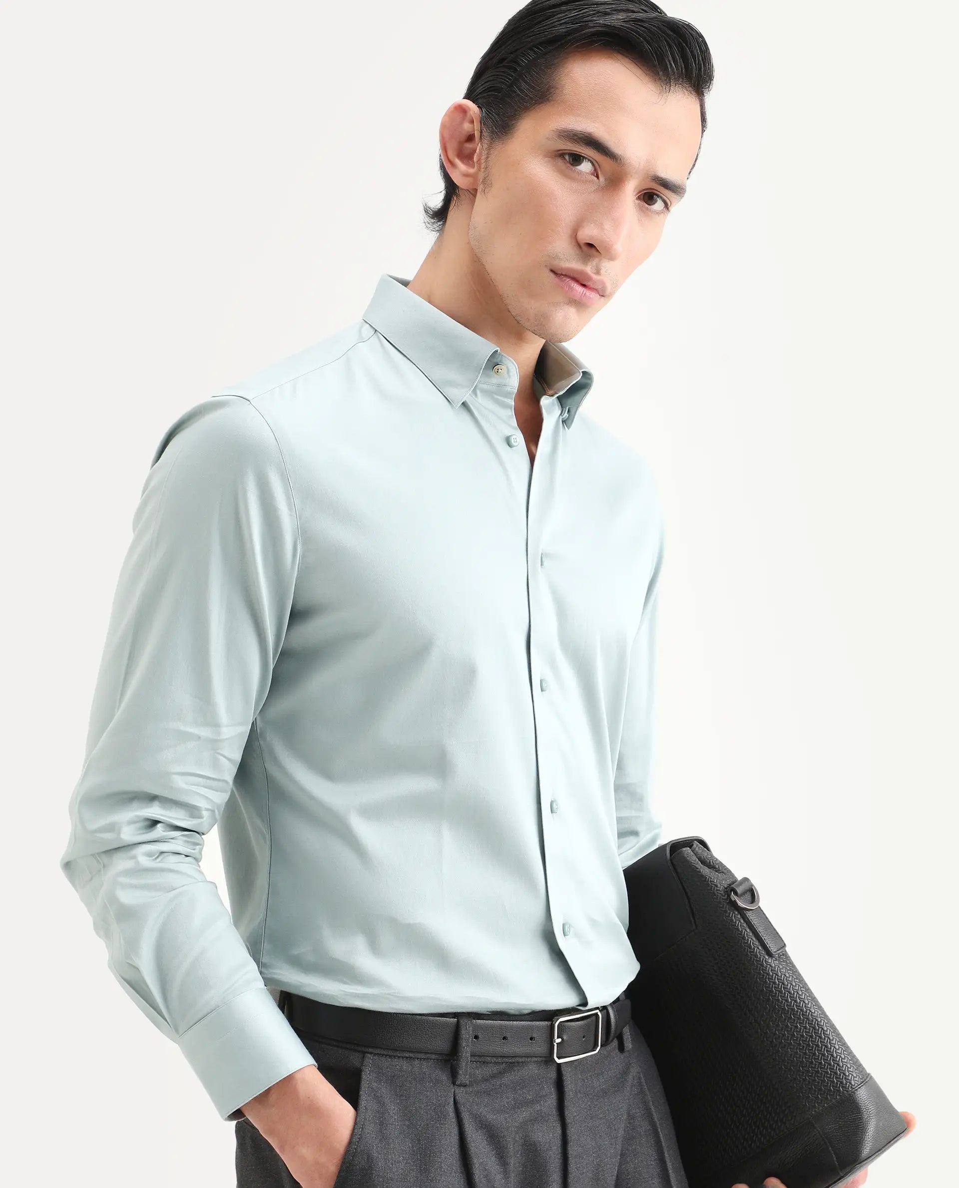 Rare Rabbit Men's Como-27 Dusky Blue Cotton Blend Fabric Full Sleeve Spread Collar Regular Fit Plain Shirt | Rare Rabbit at Broadway