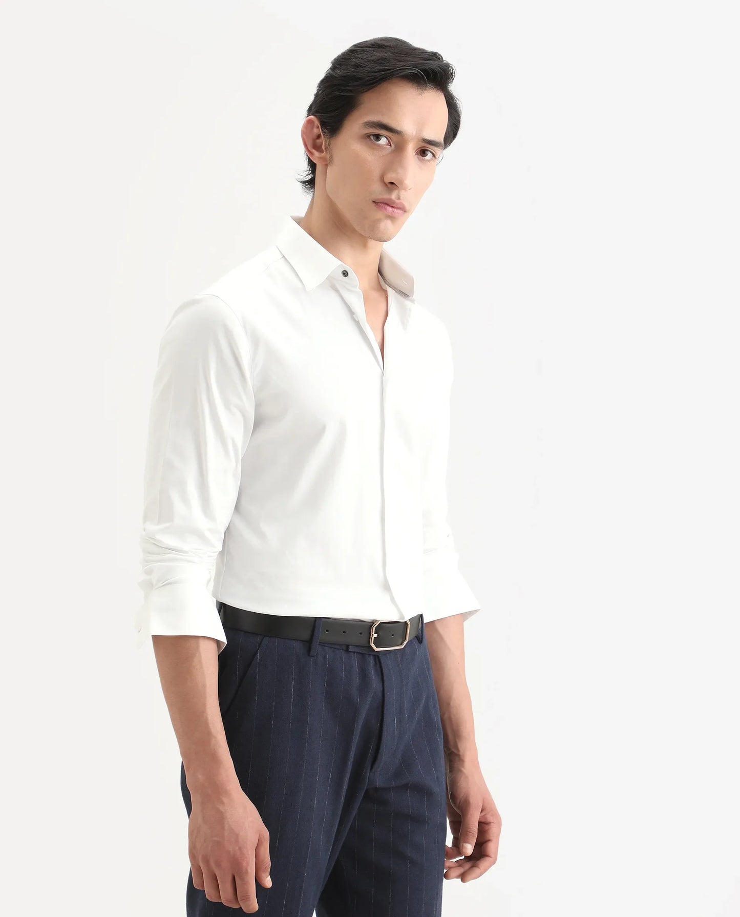 Rare Rabbit Men's Como-27 White Cotton Blend Fabric Full Sleeve Spread Collar Regular Fit Plain Shirt | Rare Rabbit at Broadway