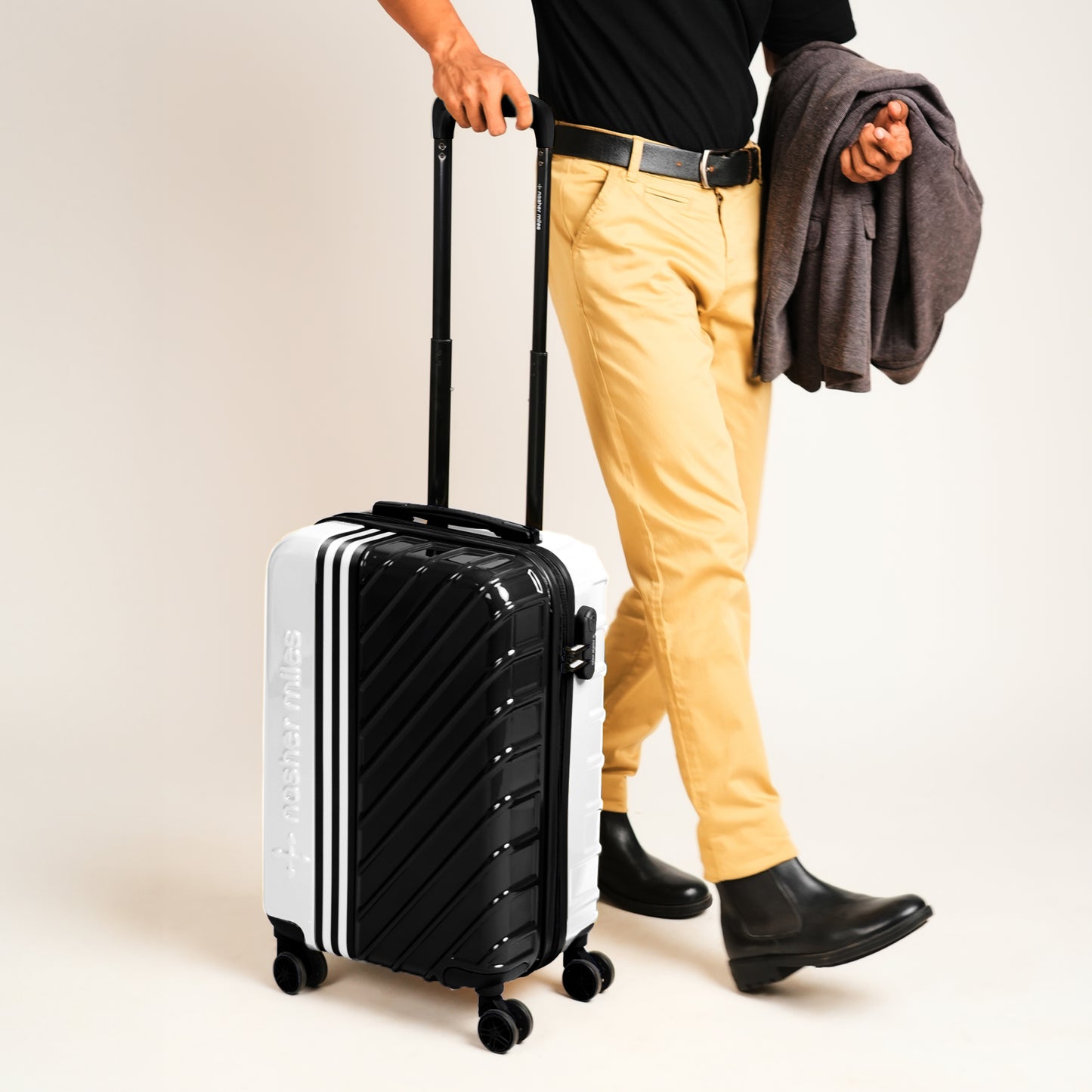 Nasher Miles Vegas Hard-Sided Polycarbonate Cabin Luggage Black&White 20 inch |55 Trolley Bag