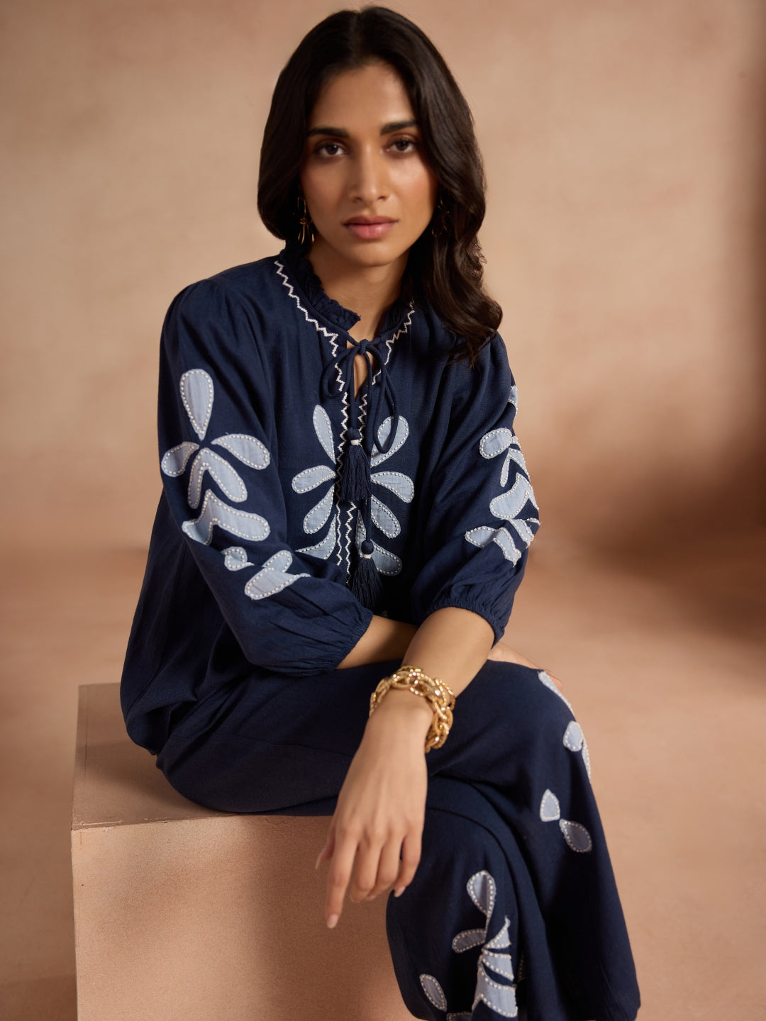 Margot AppliquÃ© Top | Style Island at Broadway