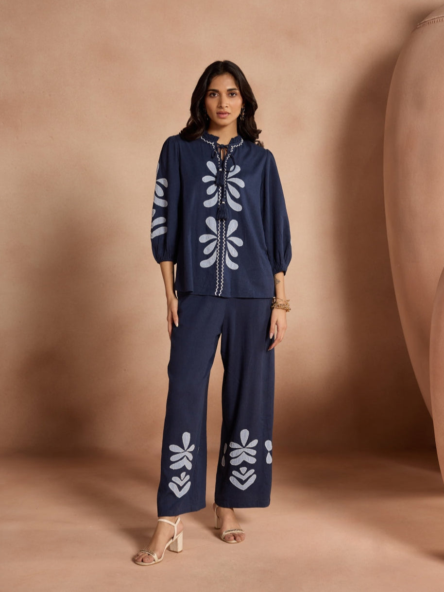 Margot AppliquÃ© Pants | Style Island at Broadway