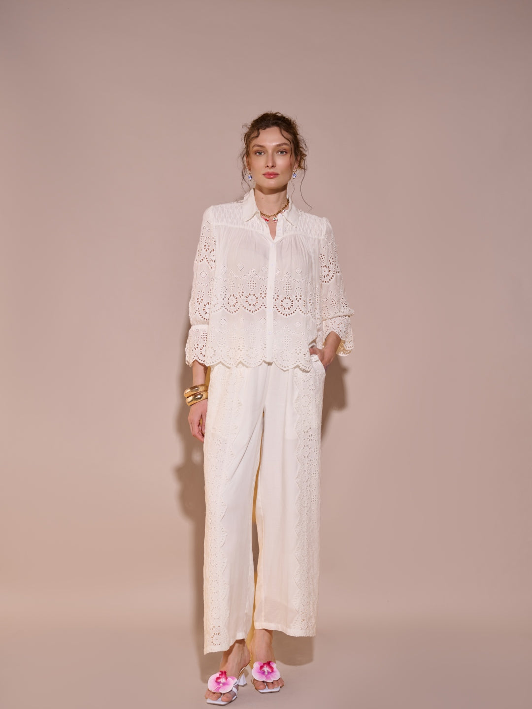 Alba Schiffli Pants | Style Island at Broadway