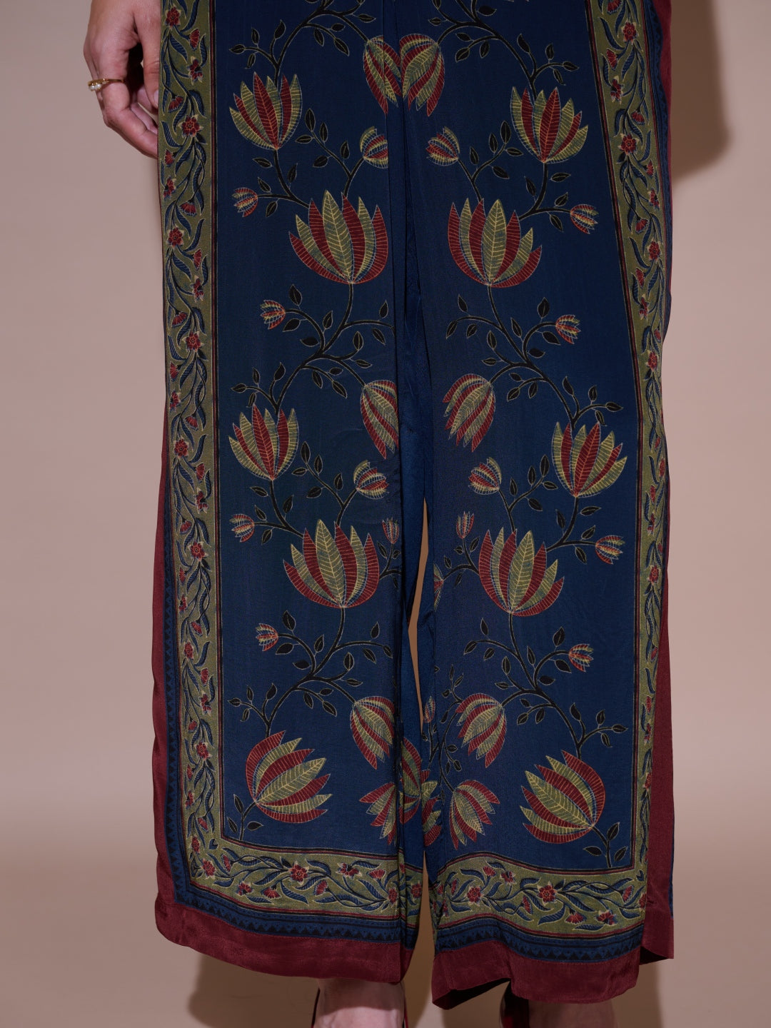 Cynthia Mulberry Pants | Style Island at Broadway