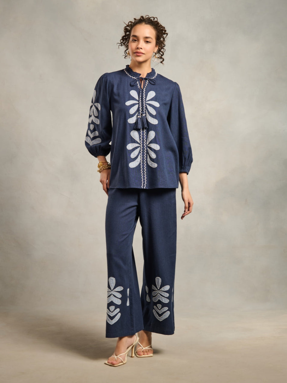 Margot AppliquÃ© Pants | Style Island at Broadway