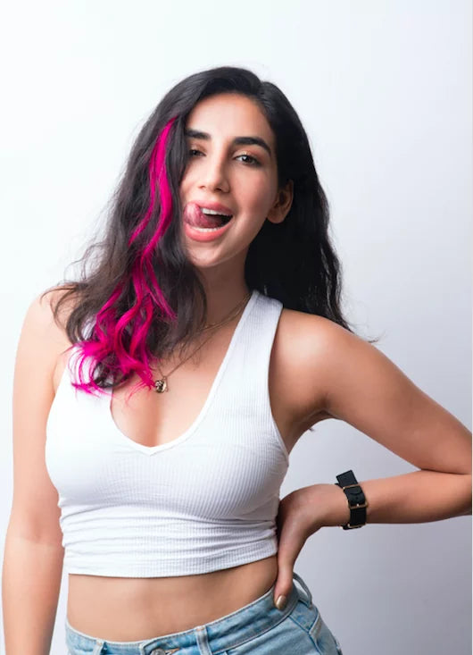 Kinky Pinky – #Strandout- Coloured clip-In Hair