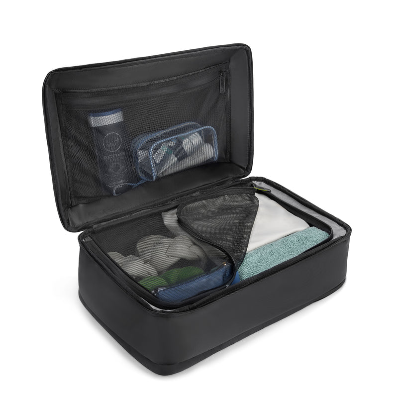 Nomad Overnighter -Black-Medium | Urban Jungle at Broadway