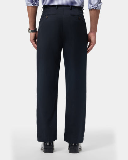 The Relaxed Textured Runway Pant Navy