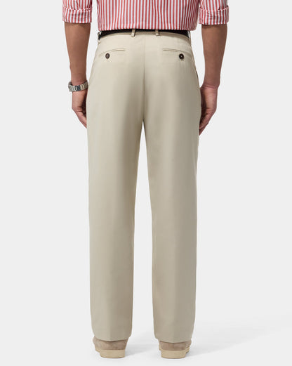 The Relaxed Textured Runway Pant Dolce Sand