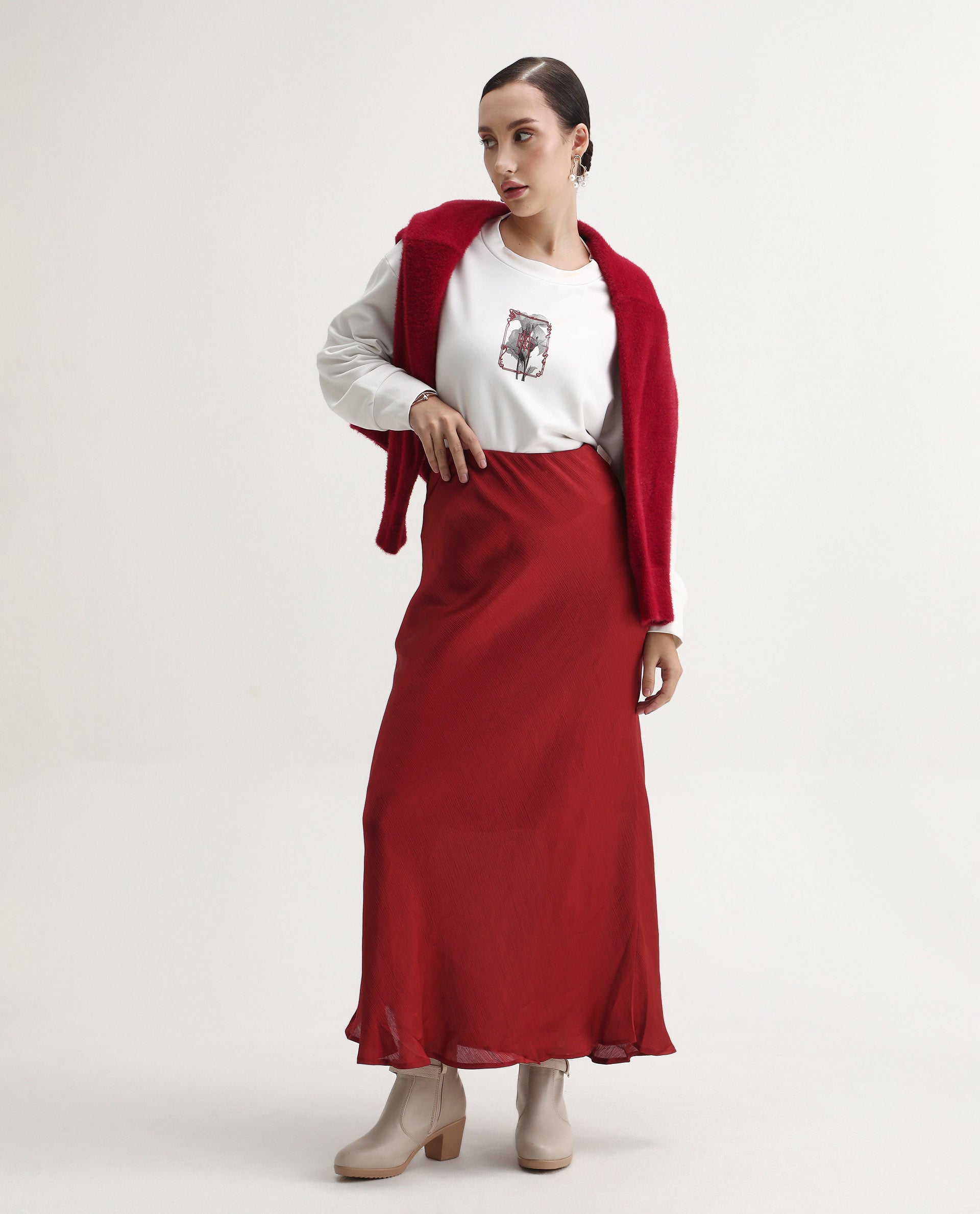 Rareism Women's Taq Off White Cotton Blend Crew Neck Relaxed Fit Graphic Print Sweatshirt | RAREISM at Broadway