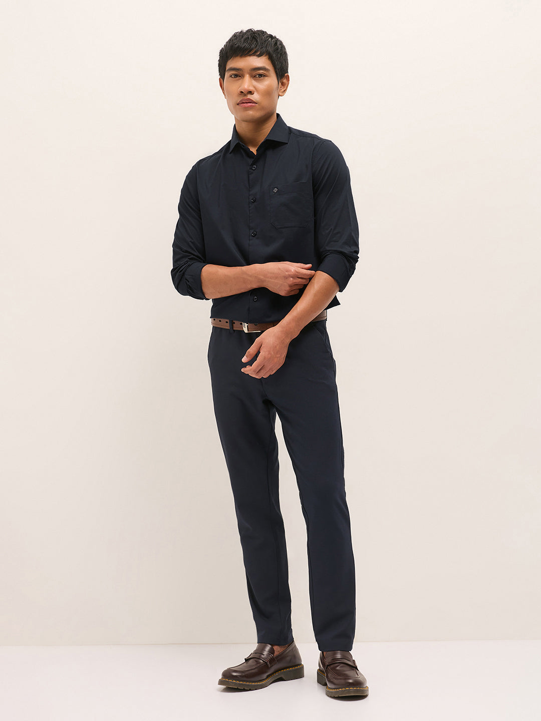 Men's Tailored Fit Solid Polyester Blend Formal Shirt TBH-GAMMUS-BL