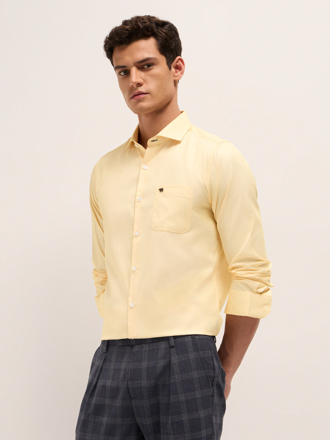 Men Herringbone Woven Design Tailored Fit Formal Shirt TBH-KURLO-YL