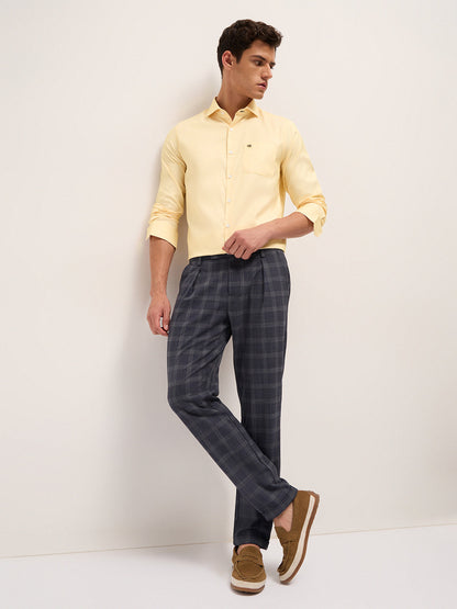 Men Herringbone Woven Design Tailored Fit Formal Shirt TBH-KURLO-YL