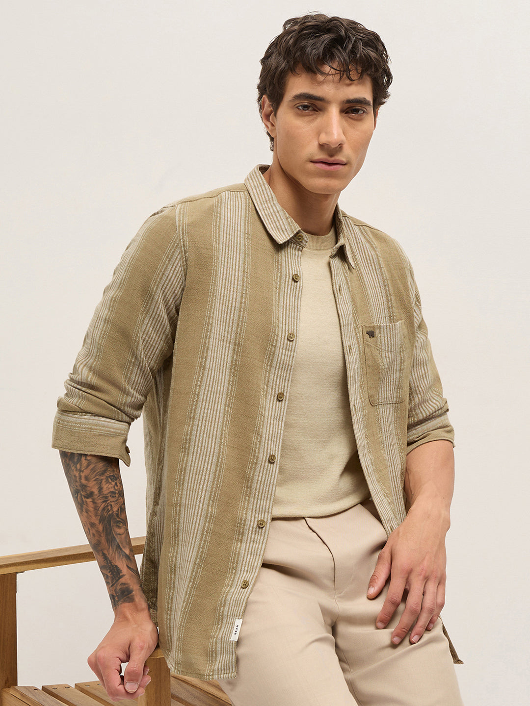 Men Woven Striped Slim Fit Casual Shirt TBH-NAEKO-BG