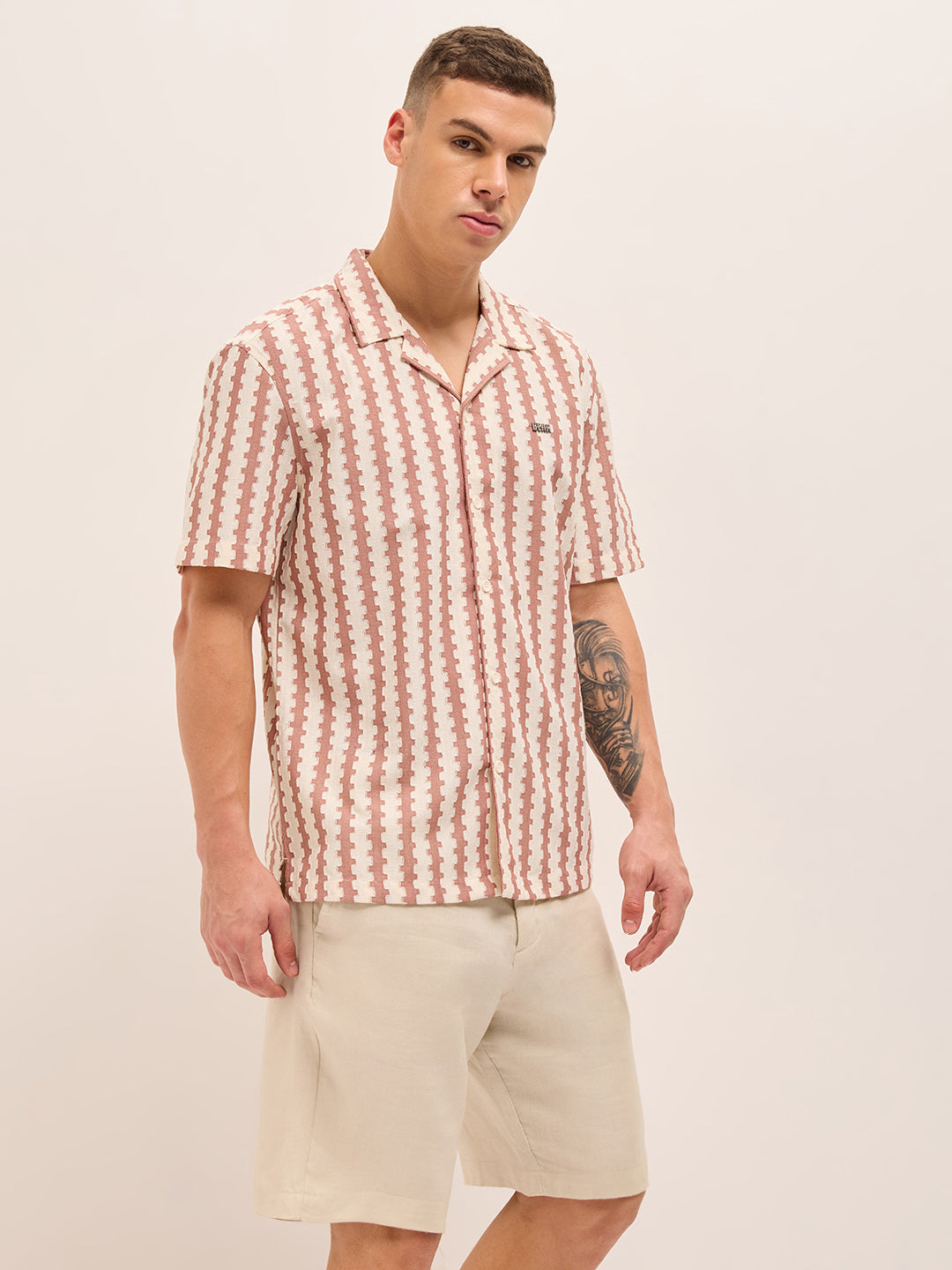 Men Woven Textured Relax Fit Casual Shirt TBH-OSIR-PK