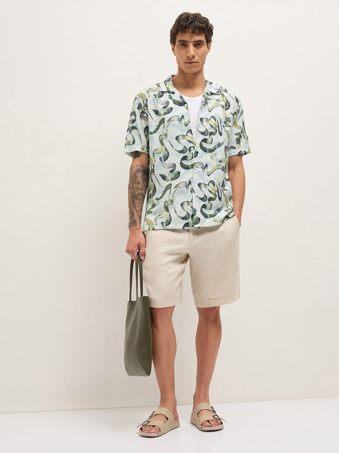Men Abstract Printed Casual Shirt with Short Sleeves