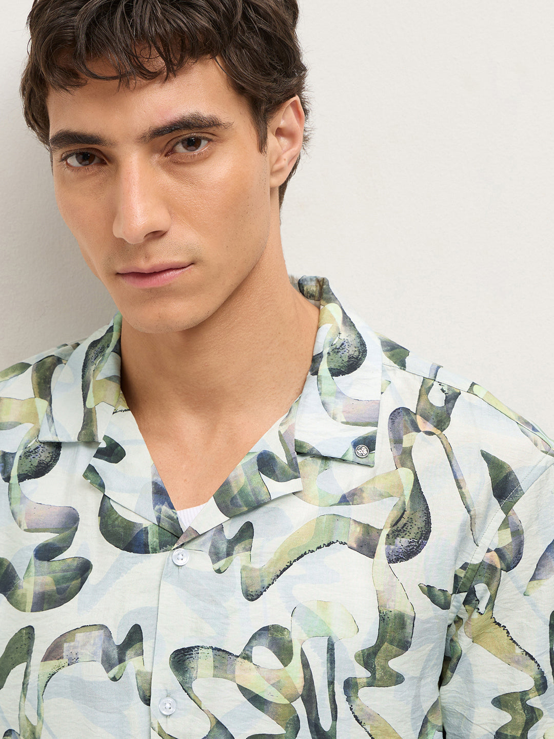 Men Abstract Printed Casual Shirt with Short Sleeves