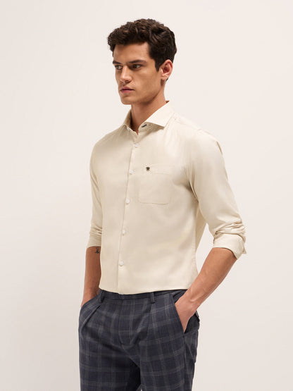 Men Herringbone Woven Design Tailored Fit Formal Shirt TBH-WURKO-CR