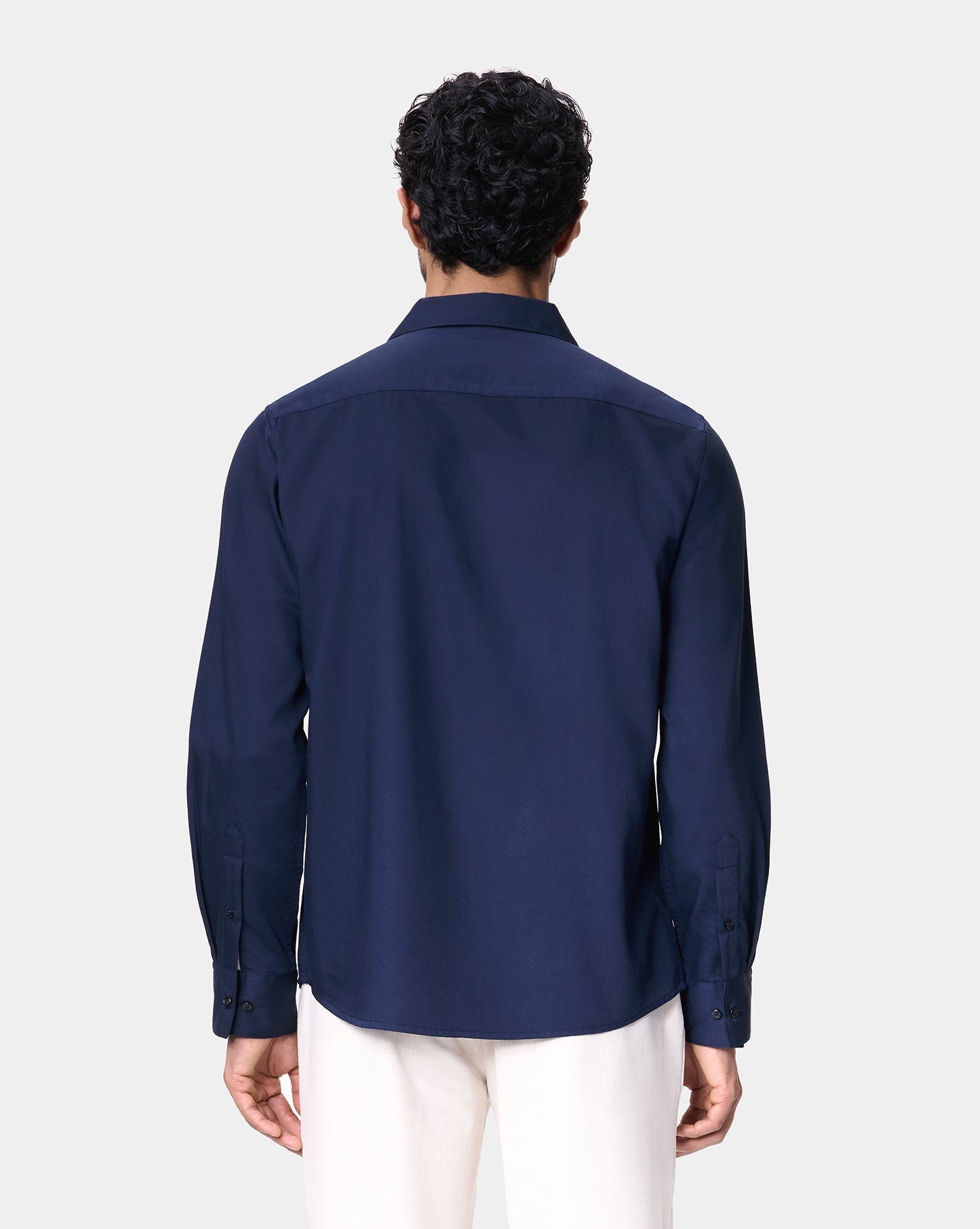 The Signature V Cut Runway Shirt Navy
