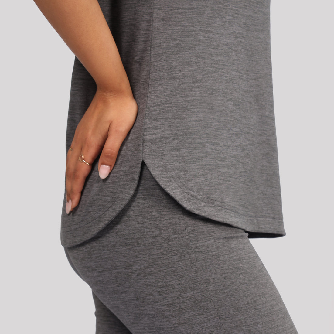 AirMelt ™ Apple Hem Tee | BlissClub at Broadway