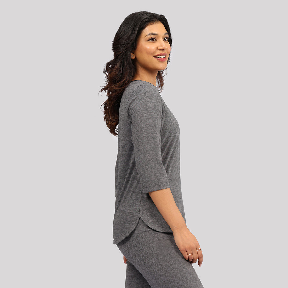 AirMelt ™ Apple Hem Tee | BlissClub at Broadway