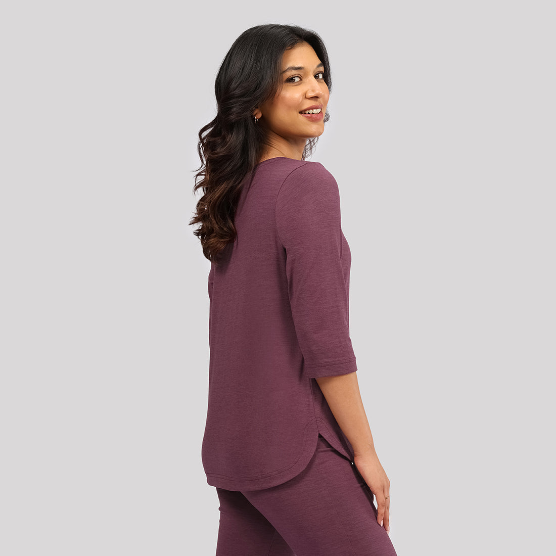 AirMelt ™ Apple Hem Tee | BlissClub at Broadway