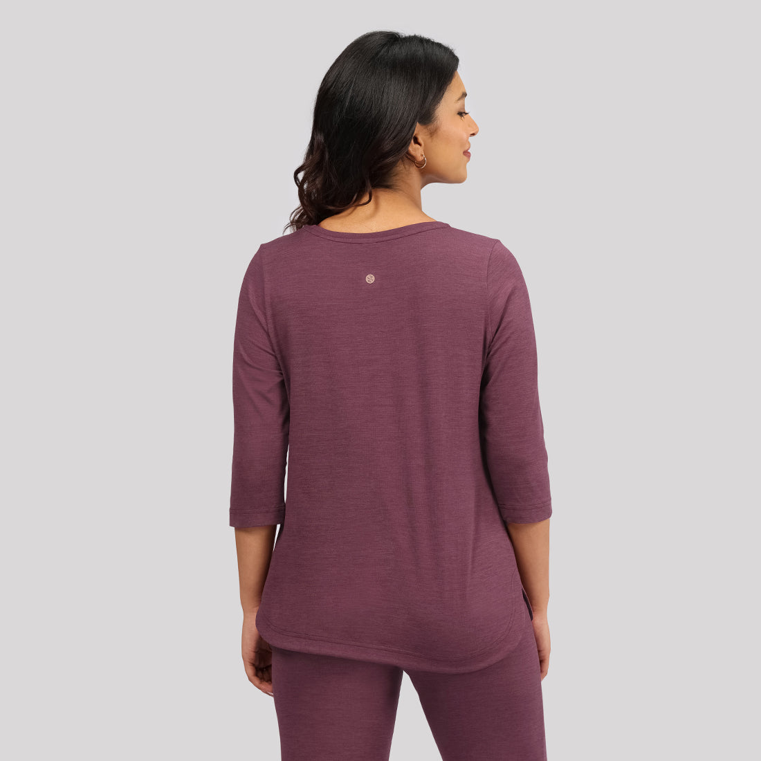 AirMelt ™ Apple Hem Tee | BlissClub at Broadway