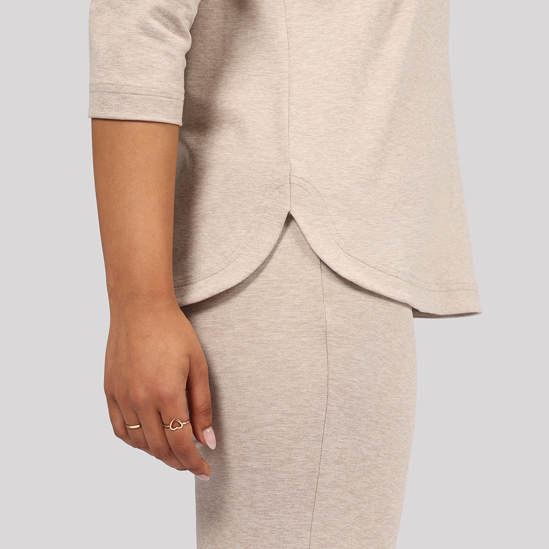 AirMelt ™ Apple Hem Tee | BlissClub at Broadway