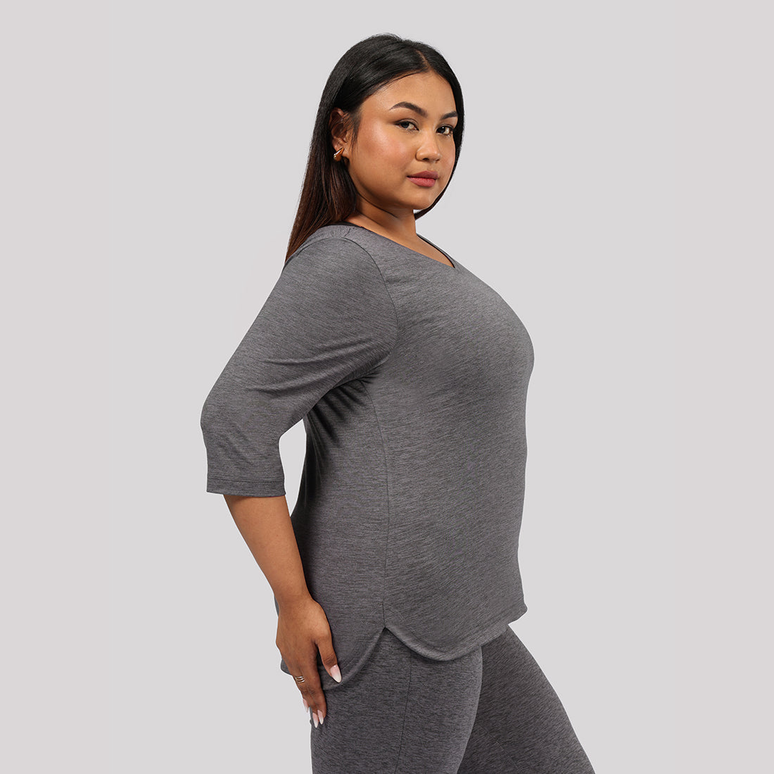 AirMelt ™ Apple Hem Tee | BlissClub at Broadway